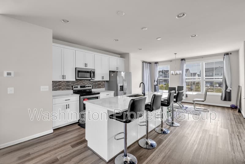 4013 Singerville Ct - Thumbnail 23