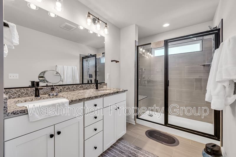 4013 Singerville Ct - Thumbnail 33